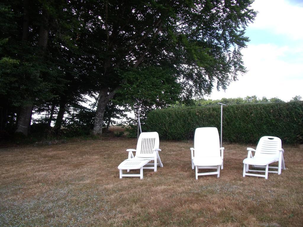 Gite Les Hirondelles Plombieres-les-Bains Bagian luar foto